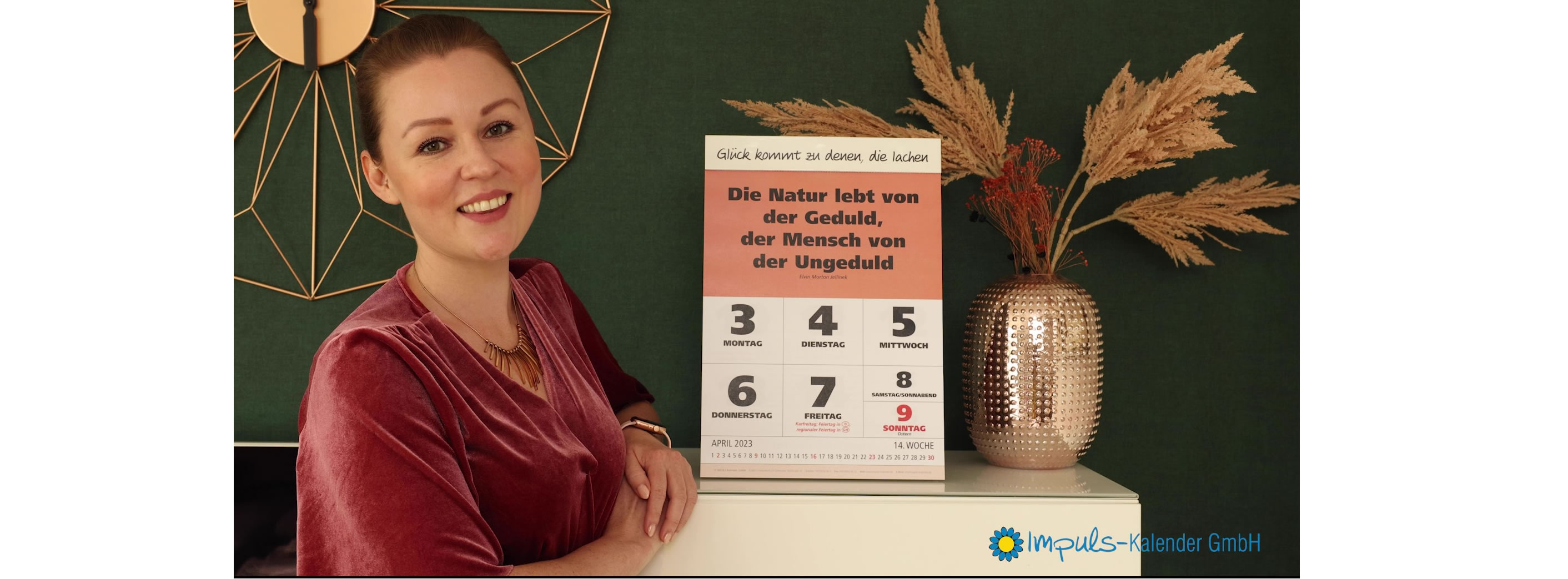 Wochensprüche-Kalender von Impuls-Kalender GmbH mit wöchentlichem Motivationsspruch, englischer Übersetzung, Mondphasen, Namenstage Zitate Sprüche Leitspruch Lächle